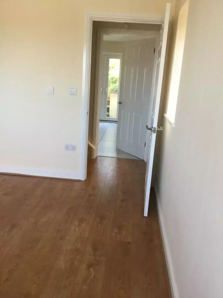 3 bedroom semi-detached house