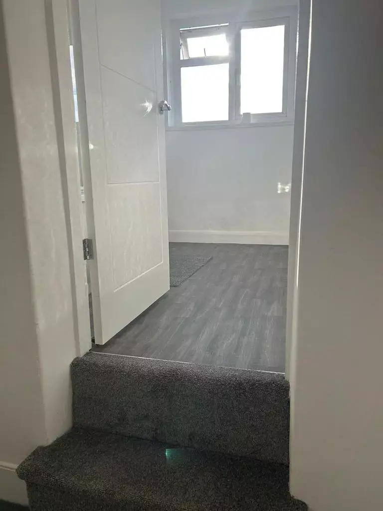 4 bedroom terraced house