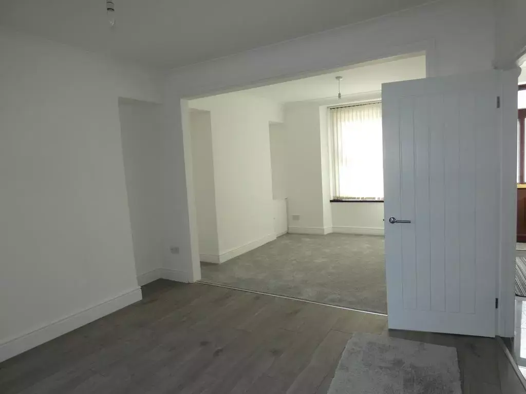 3 bedroom terraced house