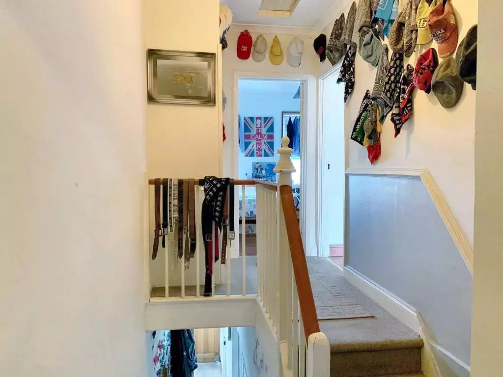 2 bedroom terraced house