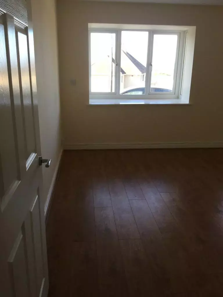 3 bedroom semi-detached house
