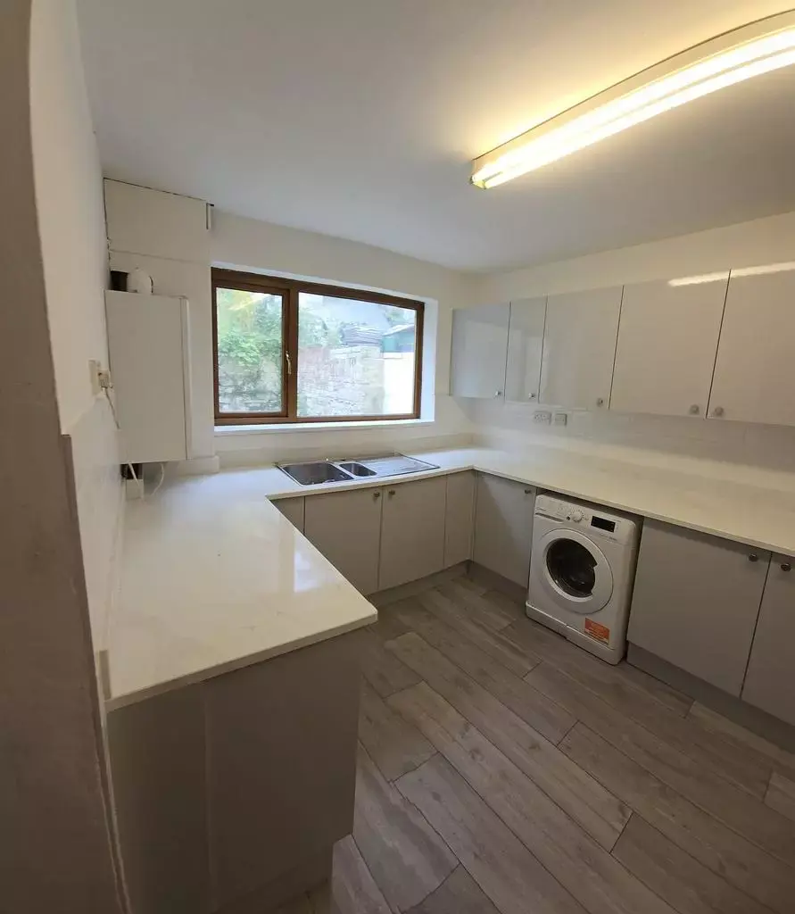 4 bedroom terraced house