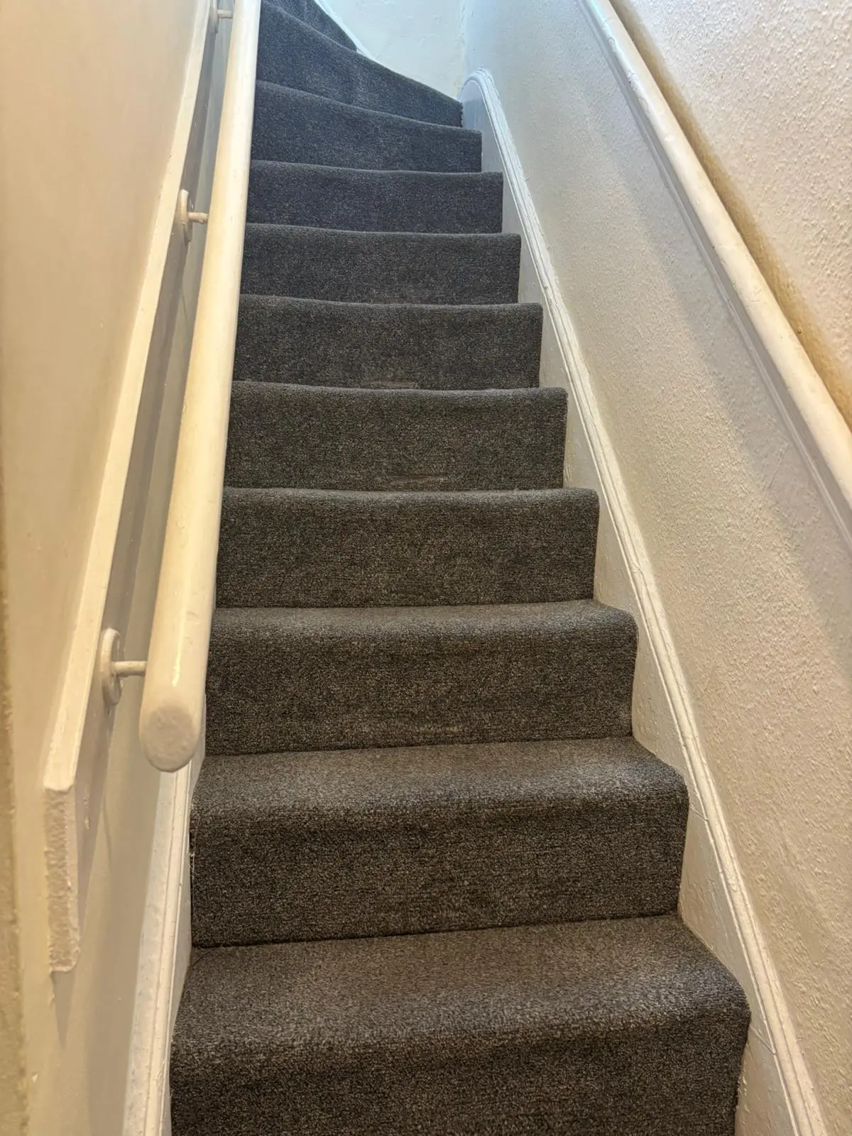 2 bedroom mid terraced house to rent
