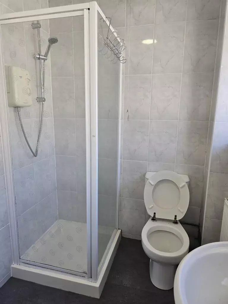 3 bedroom terraced house