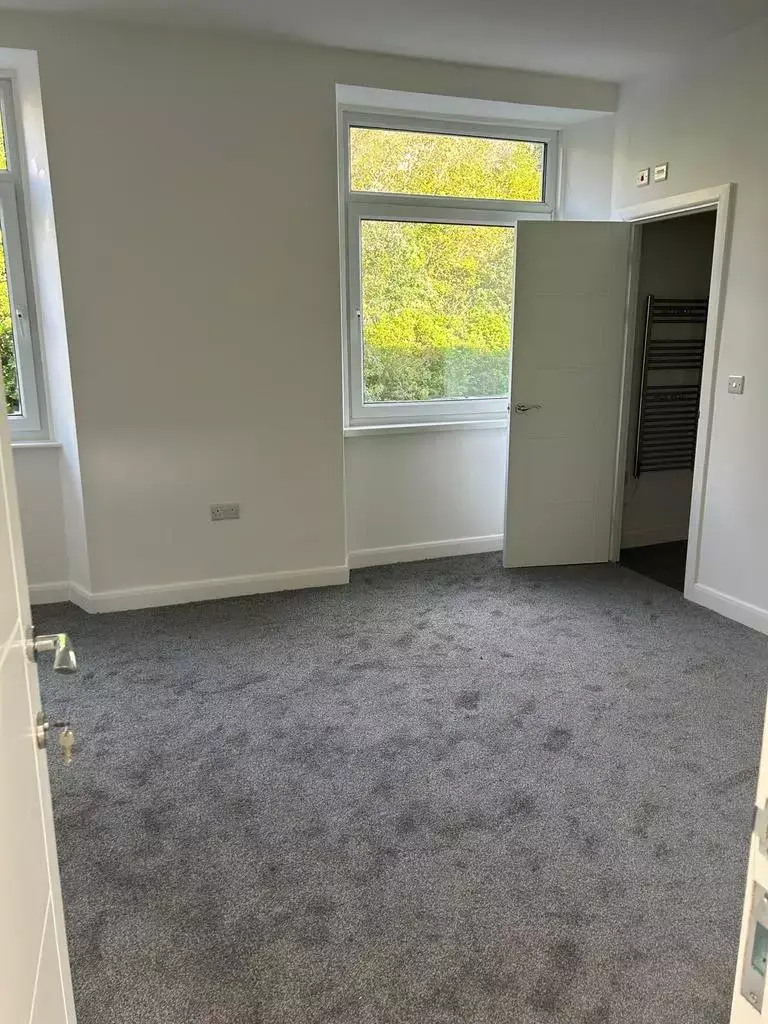 4 bedroom terraced house
