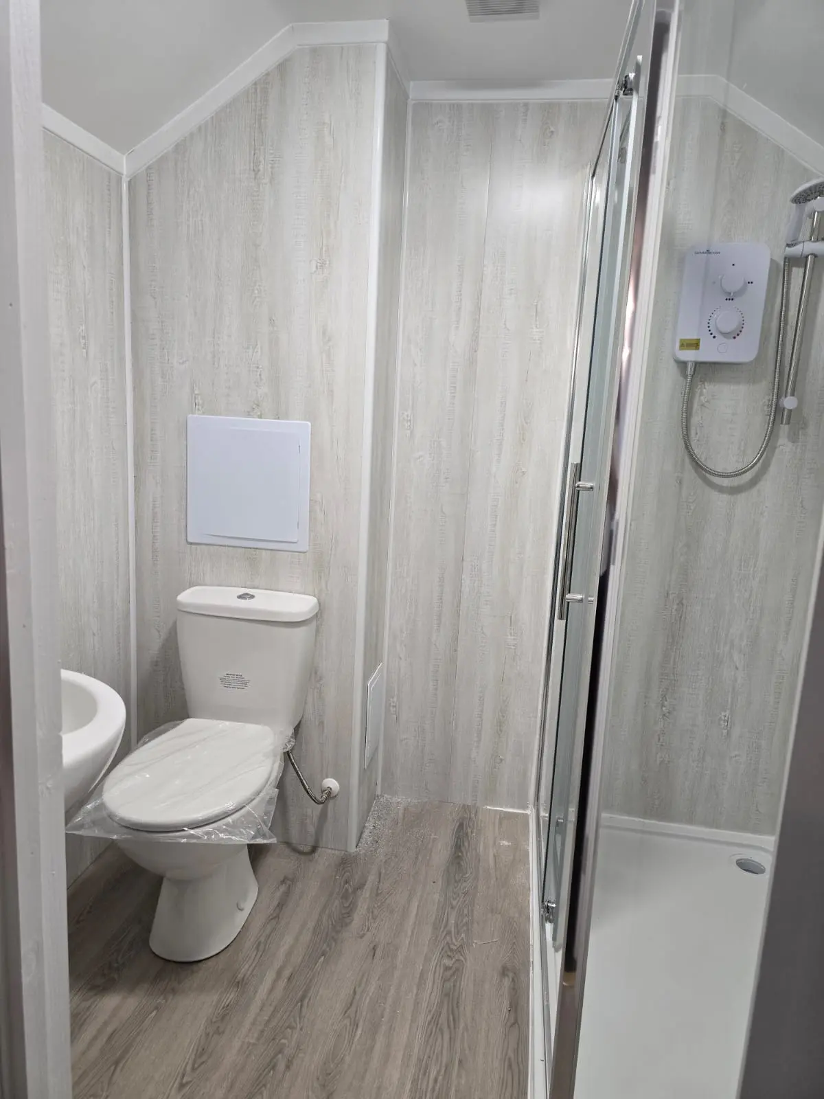 1 bedroom in a house share to rent