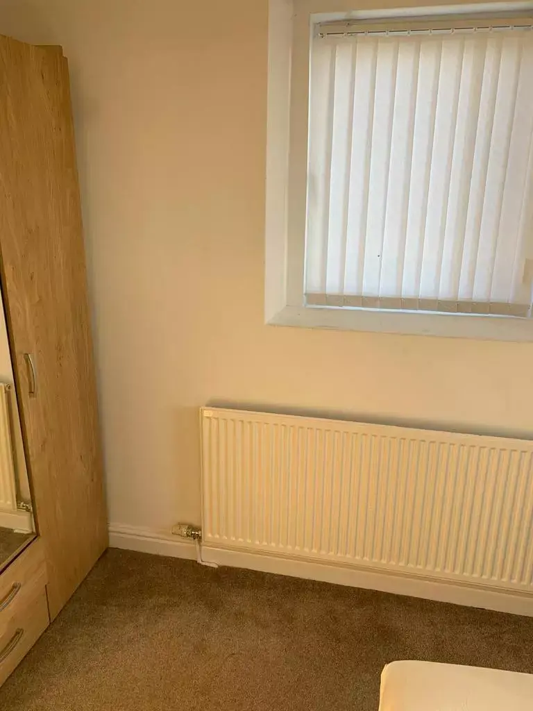 2 bedroom flat