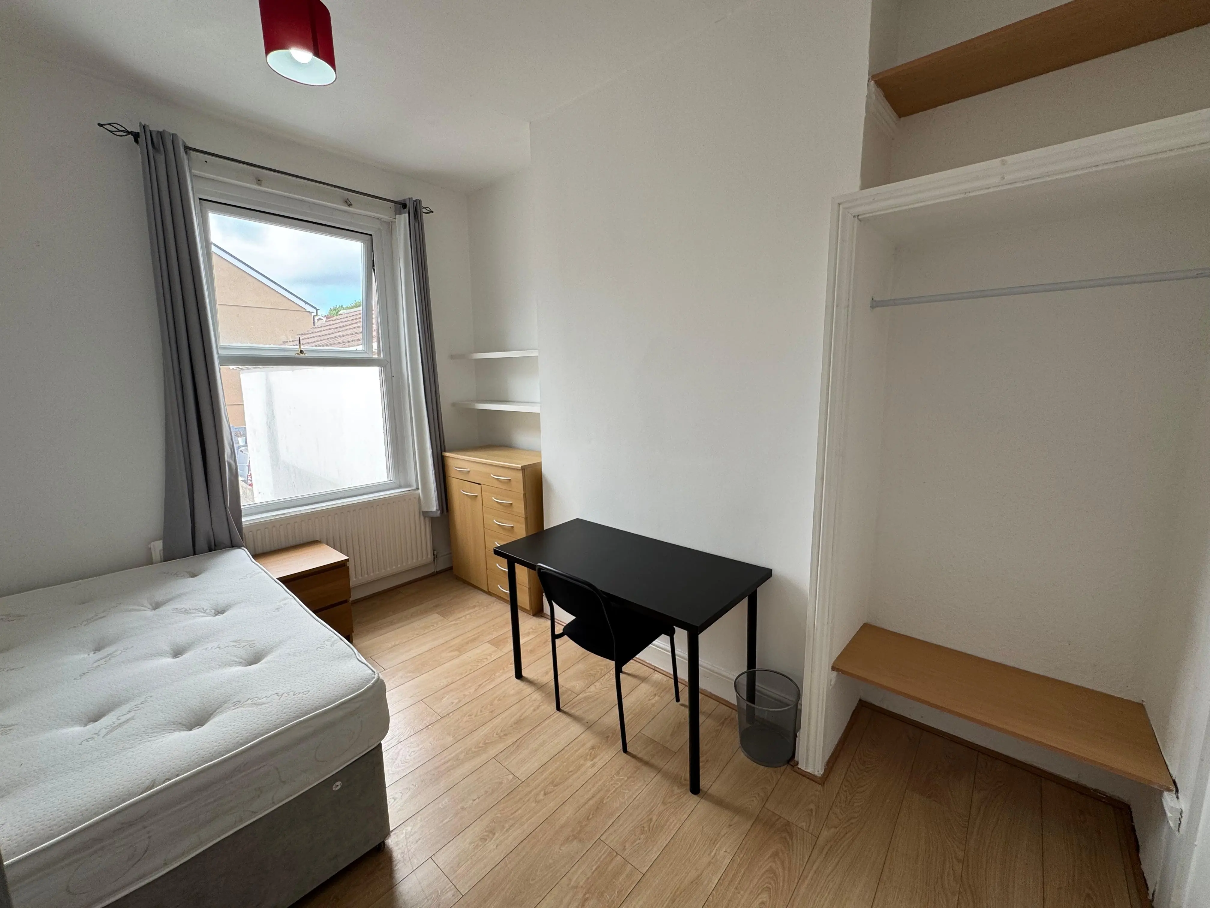 6 bedroom house share to rent