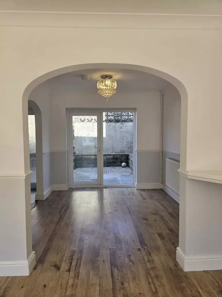 3 bedroom terraced house