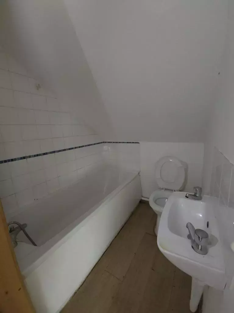 4 bedroom terraced house