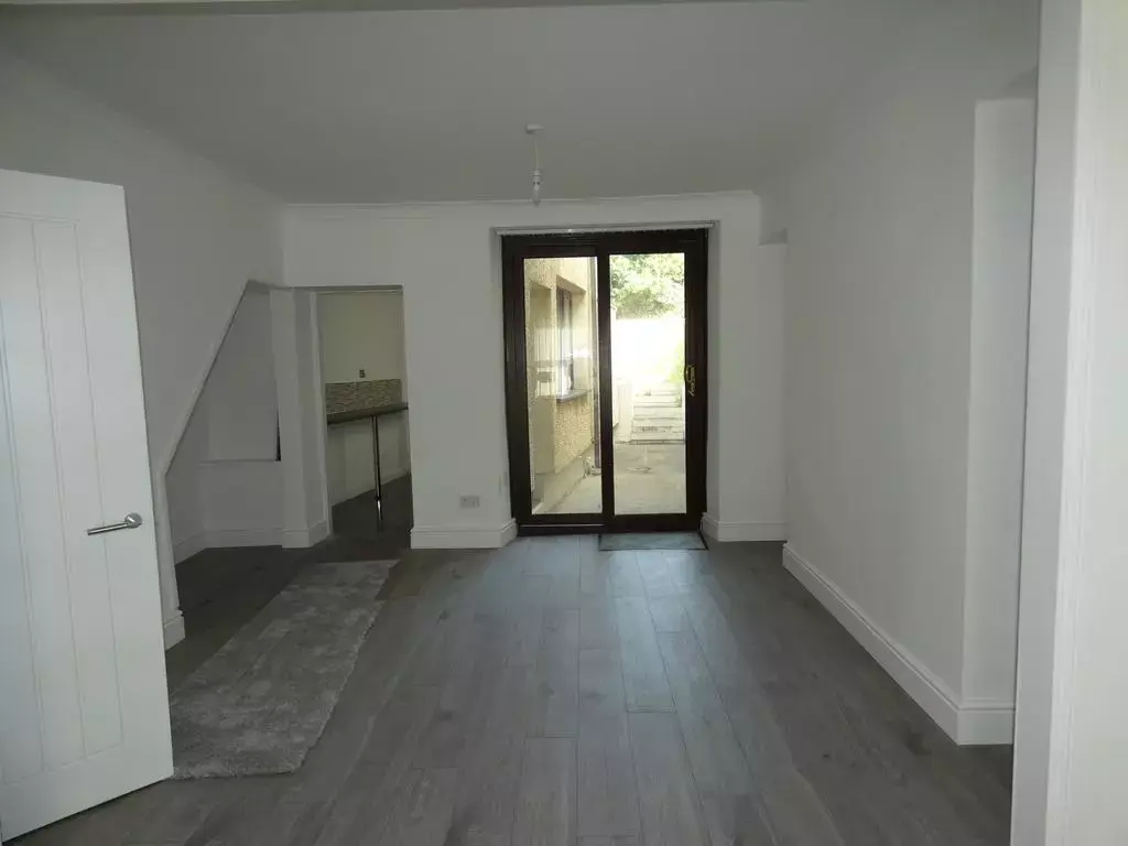 3 bedroom terraced house