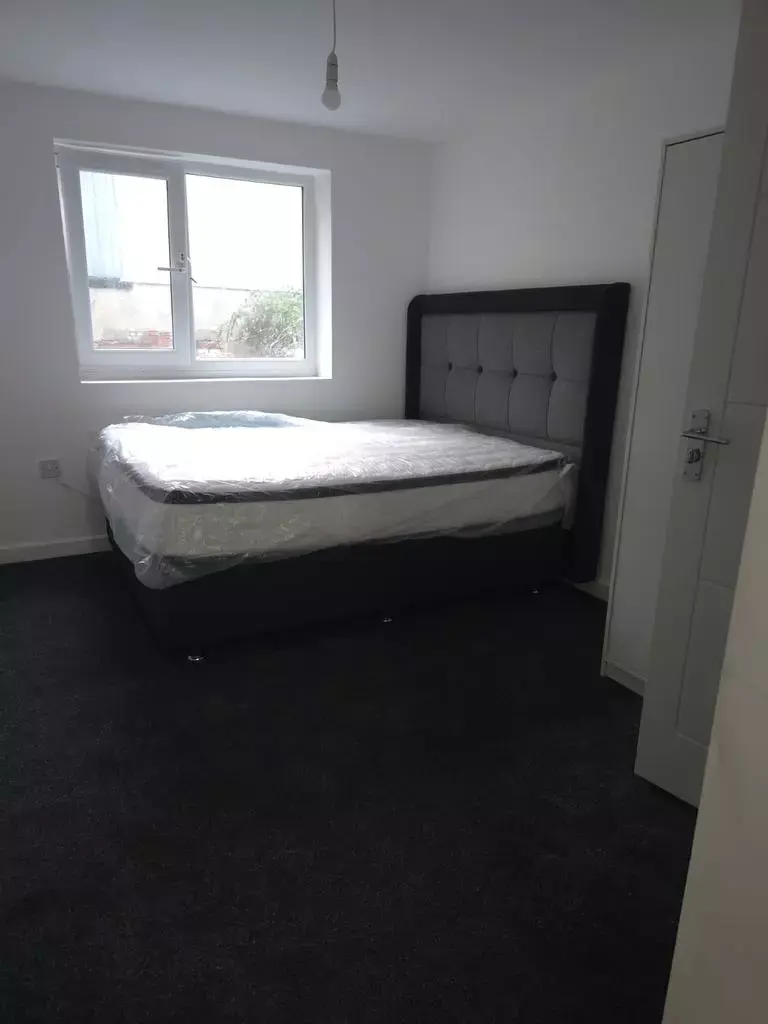 10 bedroom house share
