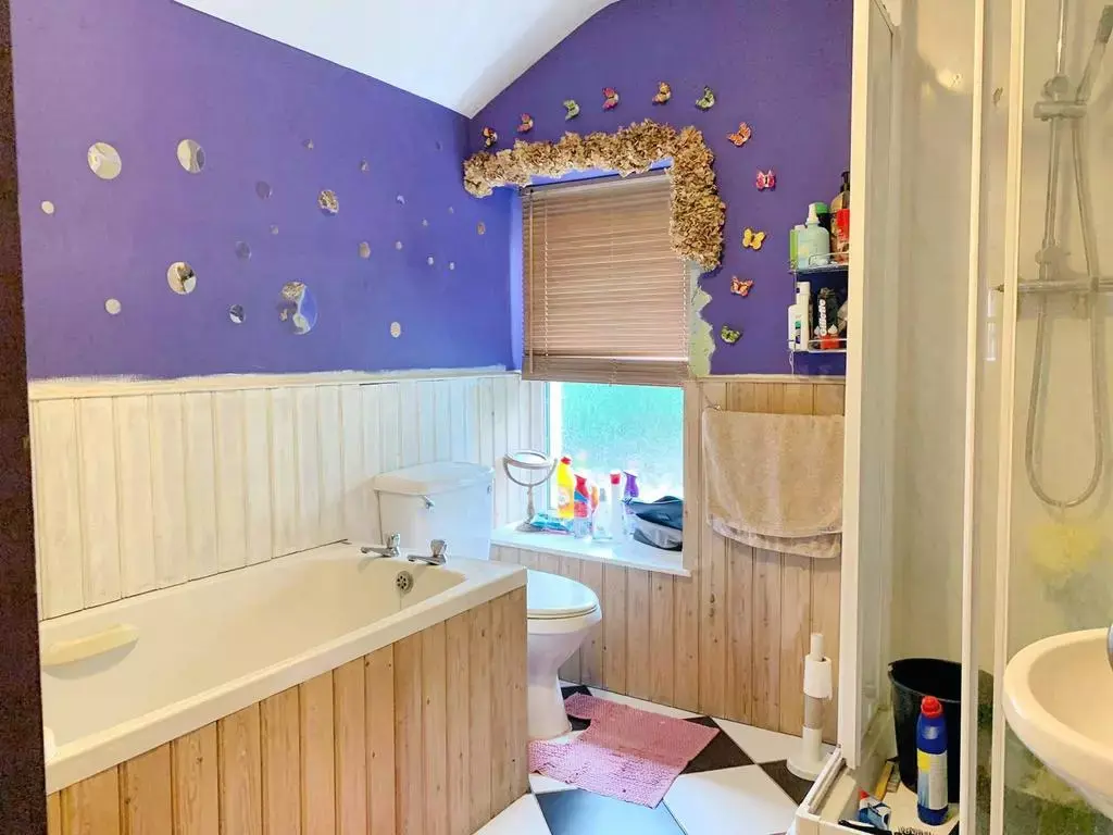 2 bedroom terraced house