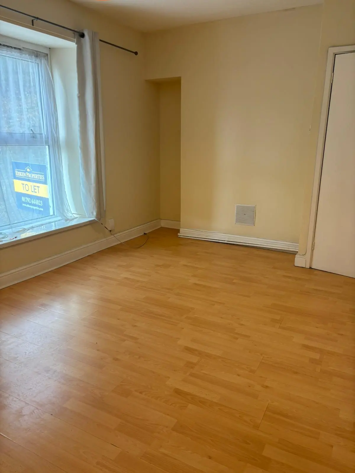 2 bedroom mid terraced house to rent