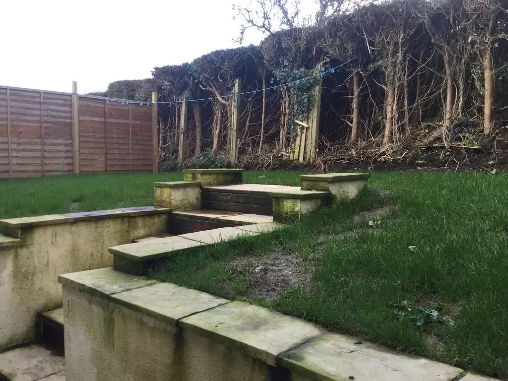 3 bedroom semi-detached house
