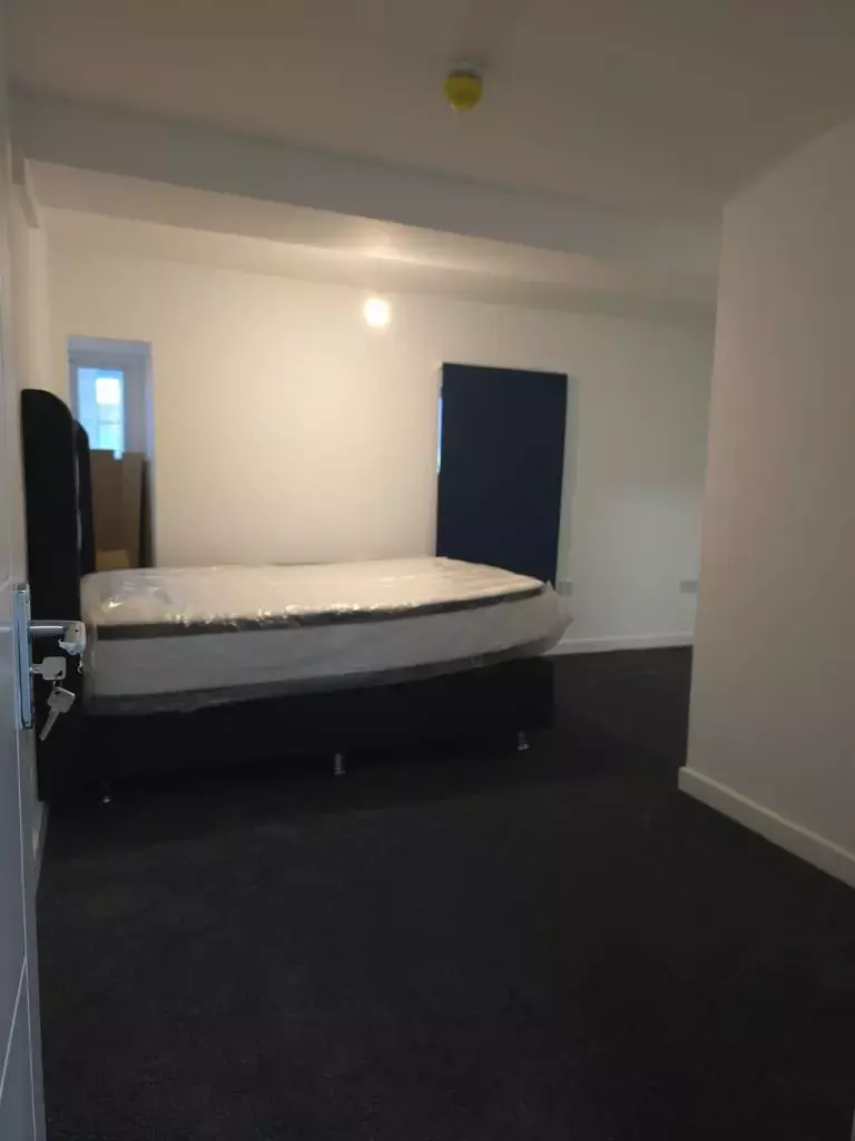 10 bedroom house share