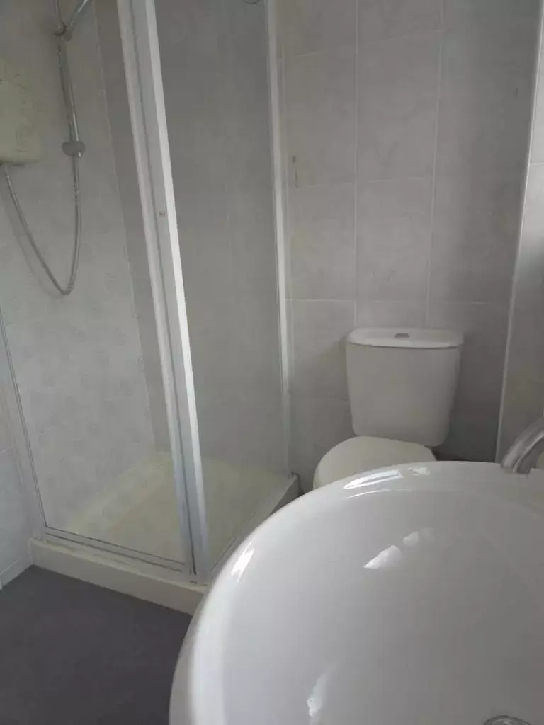3 bedroom terraced house