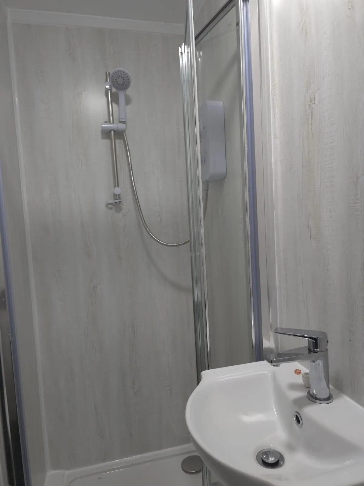 1 bedroom in a house share to rent