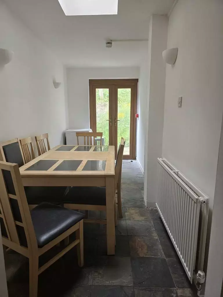 4 bedroom terraced house