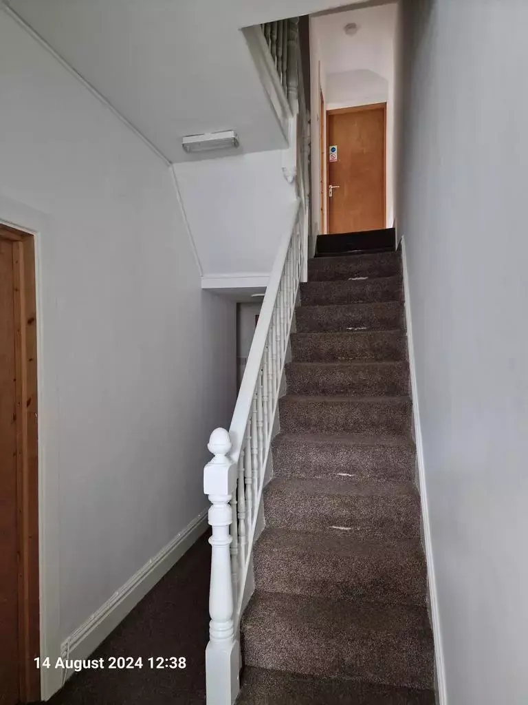 5 Bedroom House whole or share