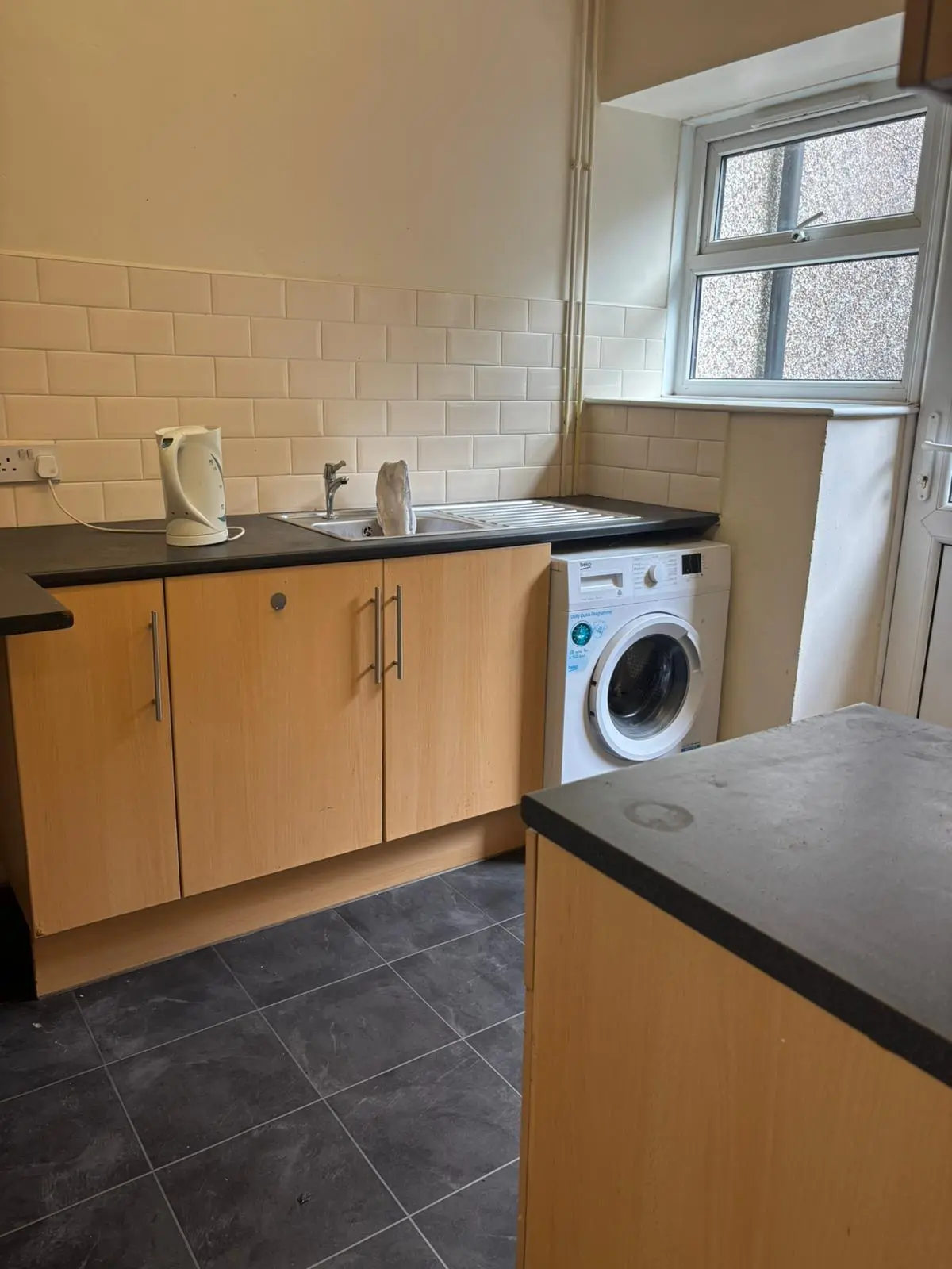 2 bedroom mid terraced house to rent