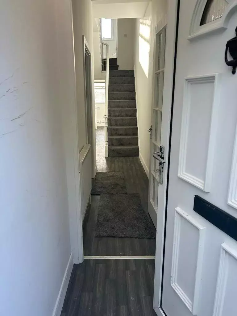 4 bedroom terraced house