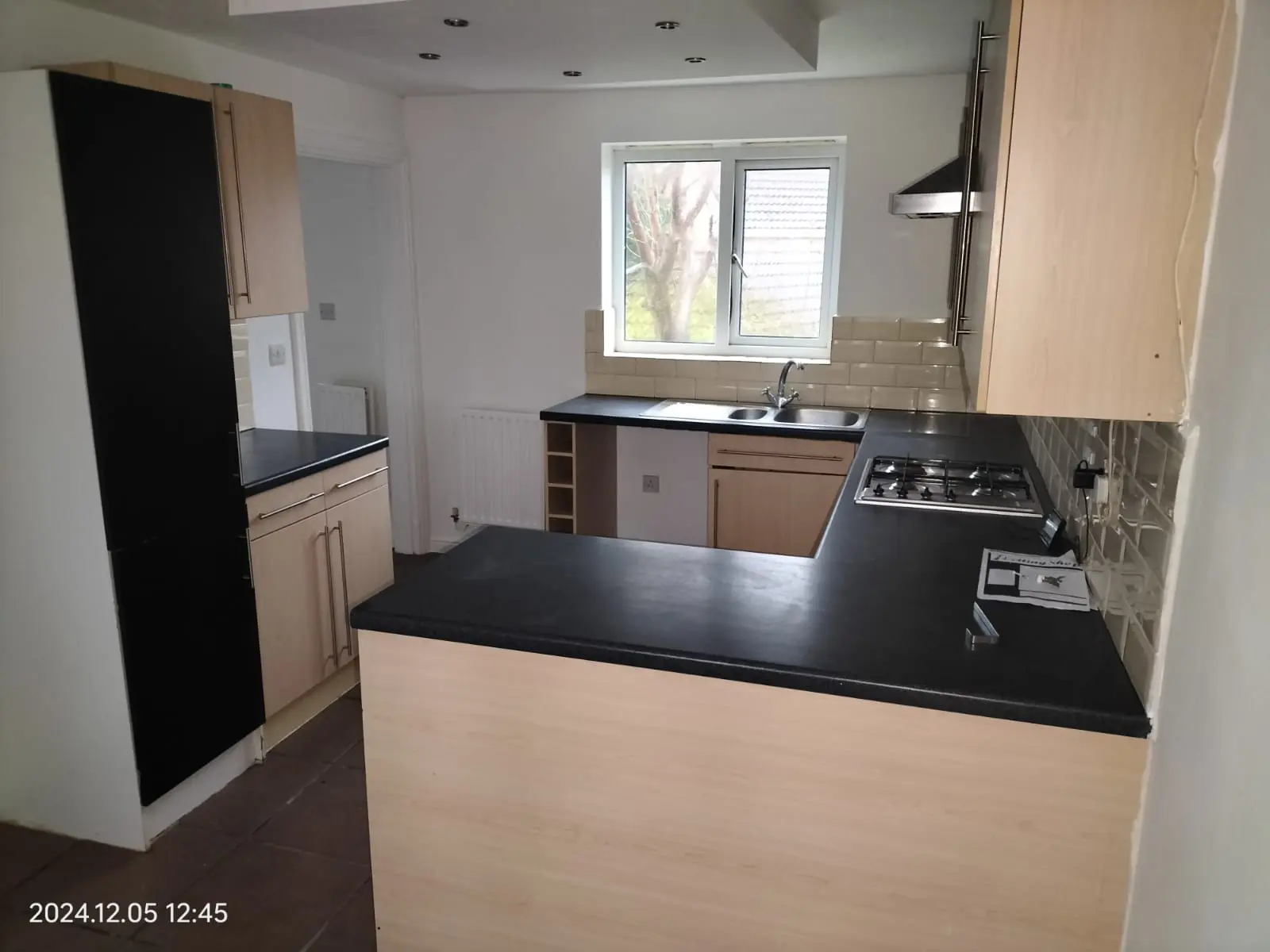 4 bed detached house to rent