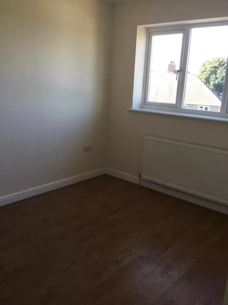 3 bedroom semi-detached house