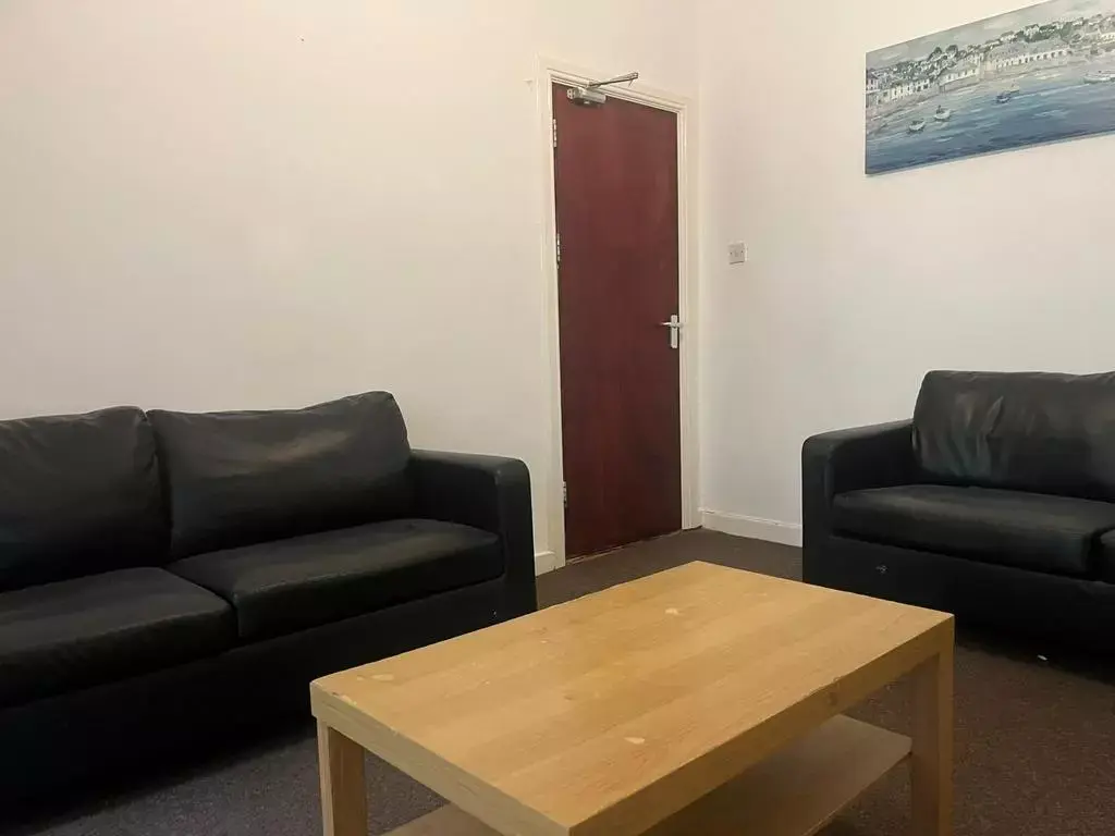 4 bedroom terraced house