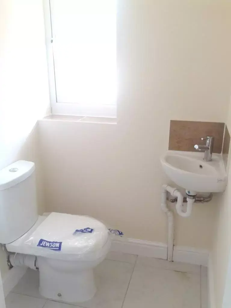 3 bedroom semi-detached house