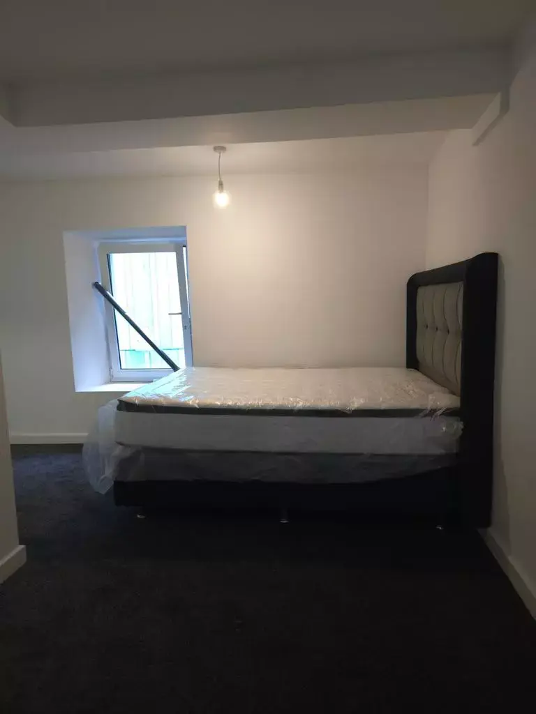10 bedroom house share