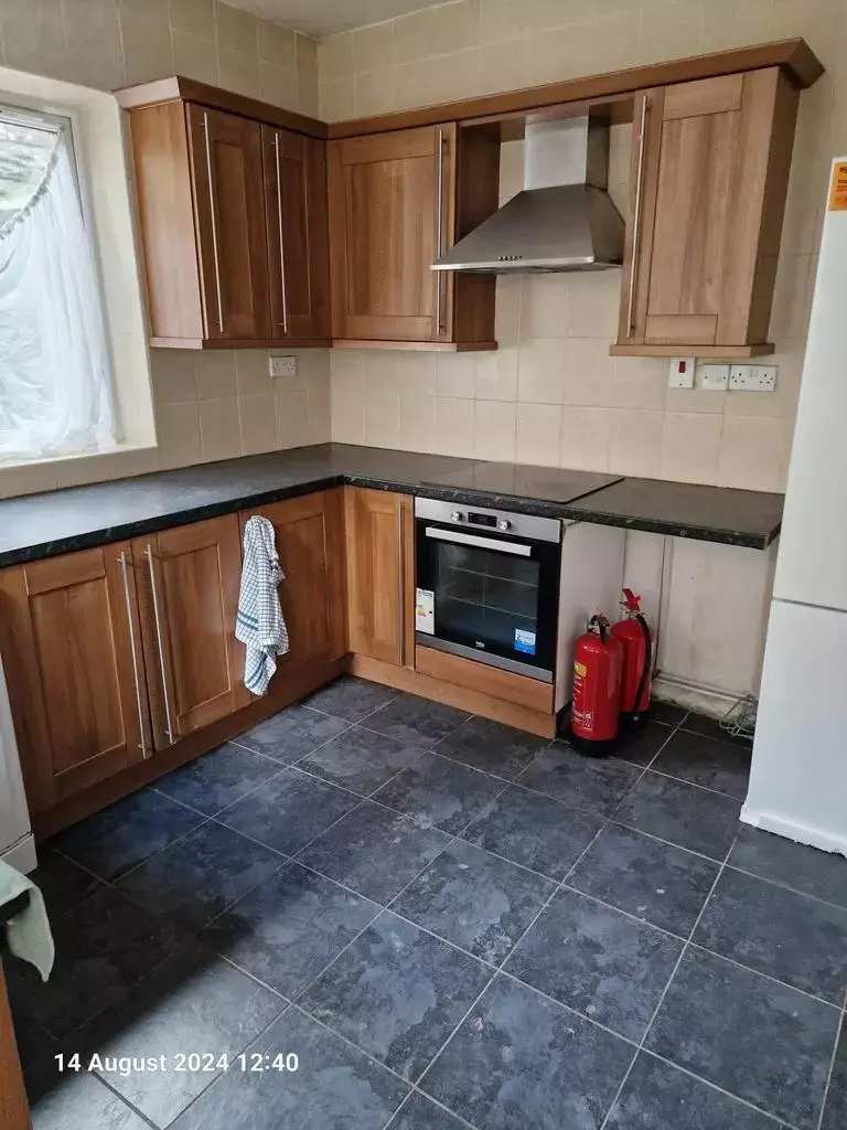 5 Bedroom House whole or share
