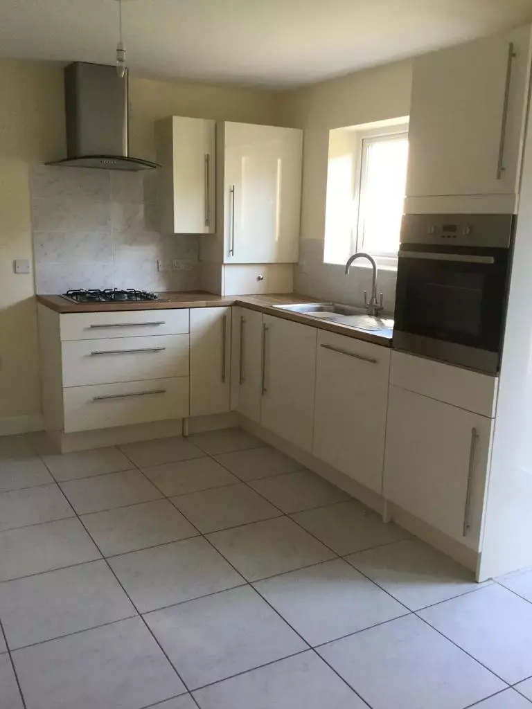 3 bedroom semi-detached house