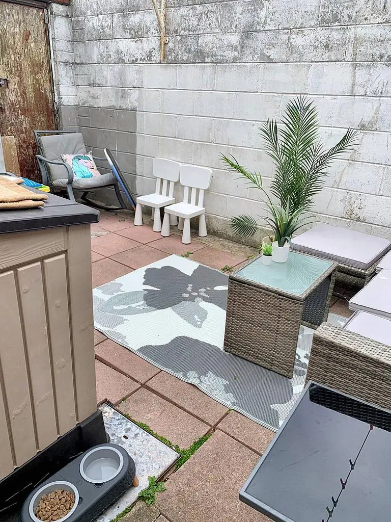 2 bedroom end of terrace house for sale