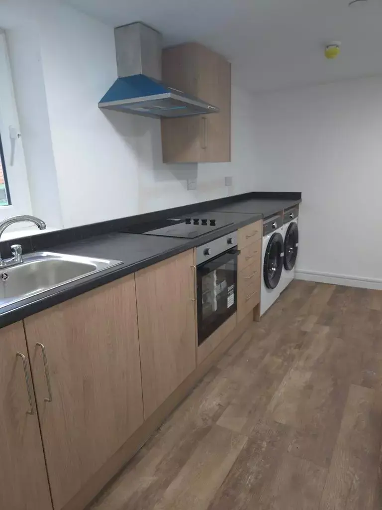 10 bedroom house share