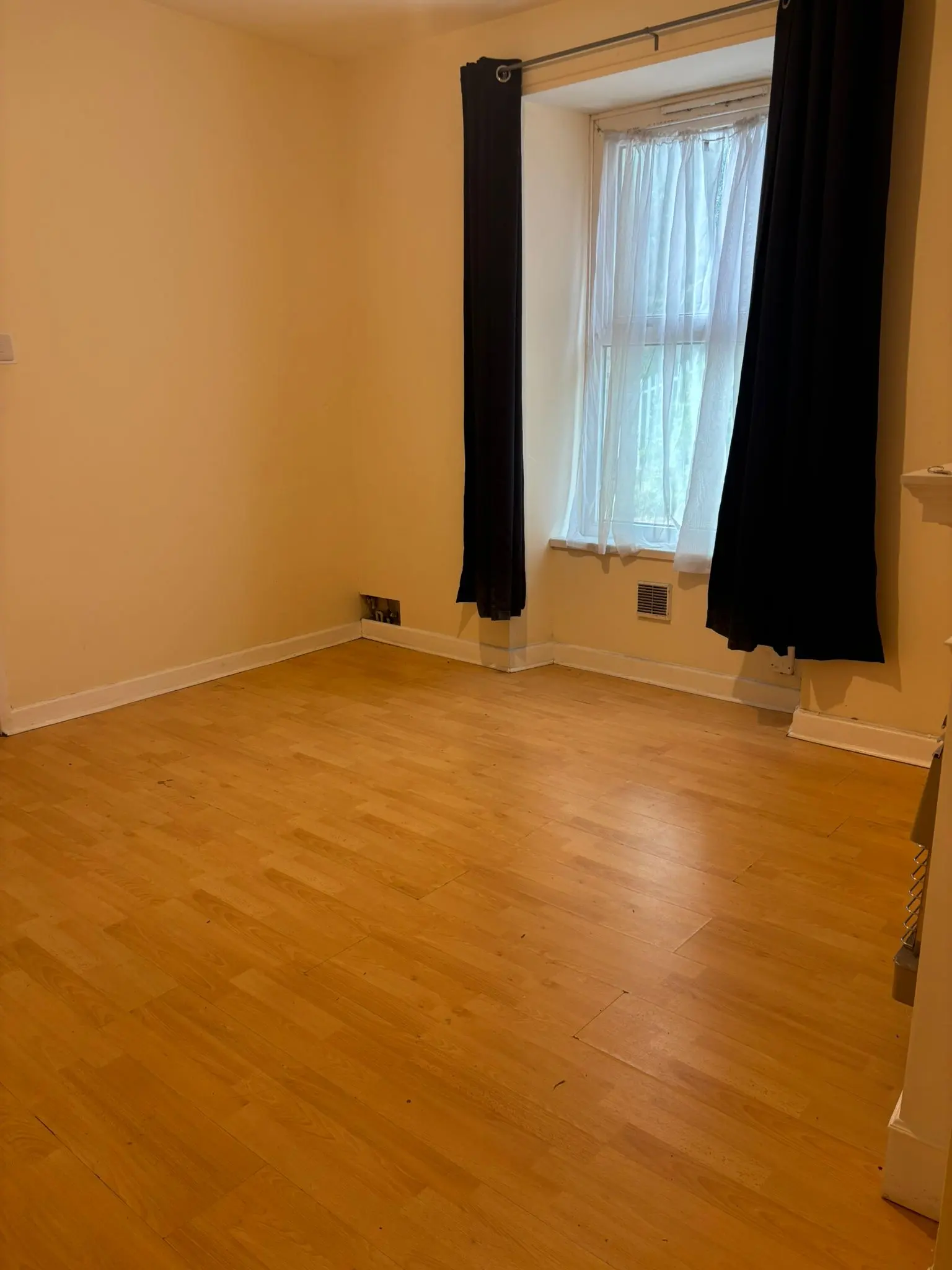 2 bedroom mid terraced house to rent