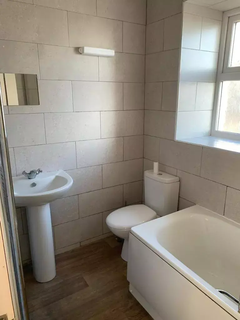 2 bedroom flat