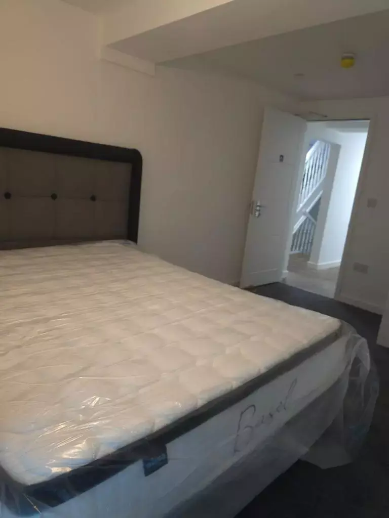 10 bedroom house share