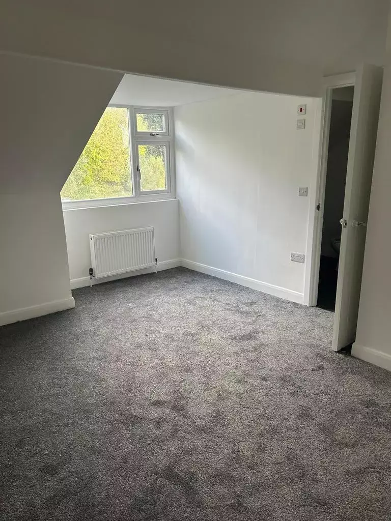 4 bedroom terraced house
