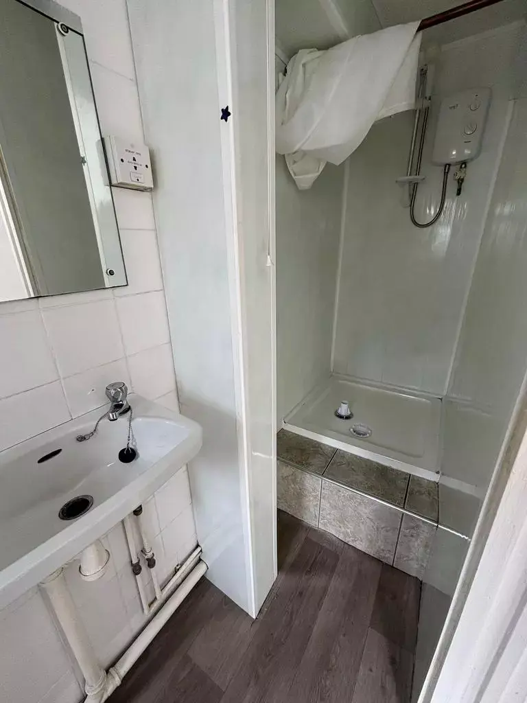 1 bedroom flat