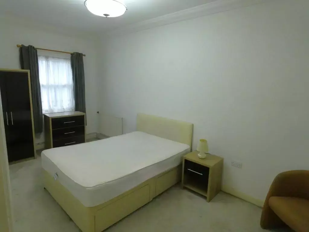 1 bedroom flat