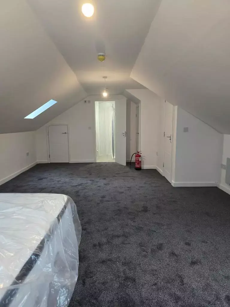 10 bedroom house share