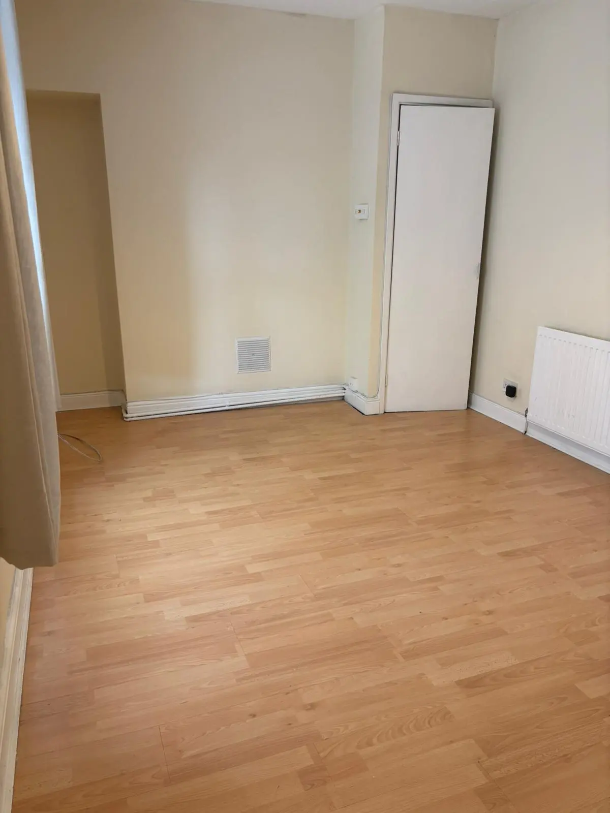 2 bedroom mid terraced house to rent