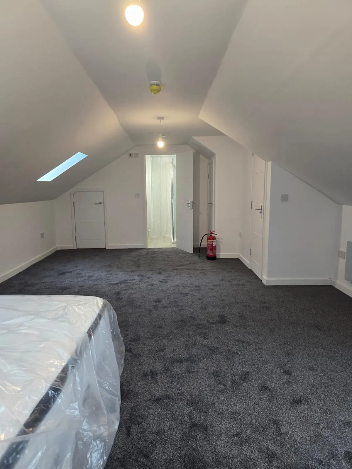 1 bedroom in a house share to rent